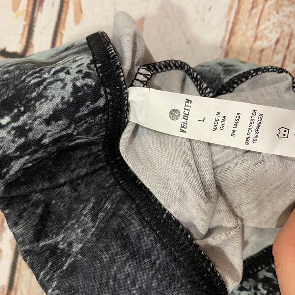 NEW Velocity marble print leggings size large - Picture 2 of 10